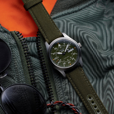 ساعت مچی مردانه سیکو، زیرمجموعه Seiko 5, کد SRPH29K1