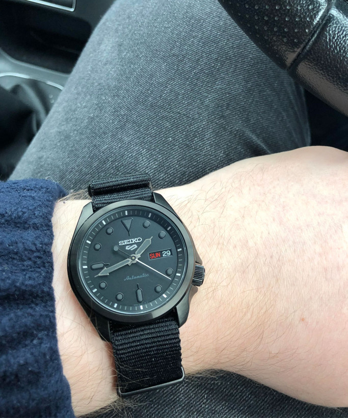 ساعت مچی مردانه سیکو، زیرمجموعه Seiko 5, کد SRPE69K1