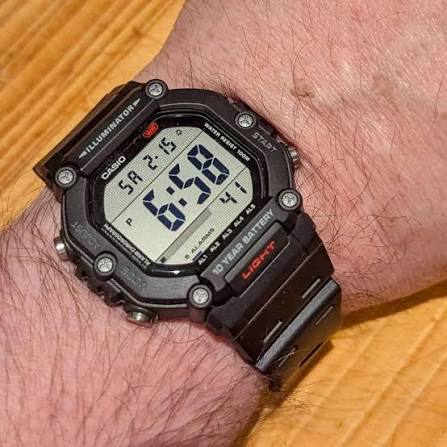 ساعت مچی مردانه کاسیو مدل AE-1600H-1AVDF