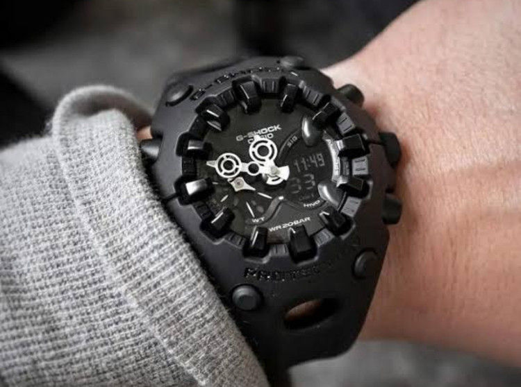 ساعت مچی مردانه کاسیو جیشاک CASIO G-SHOCK مدل GA-V01-1ADR