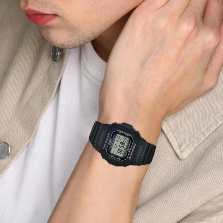 ساعت مردانه کاسیو جیشاک مدل DW-5600UE-1DR
